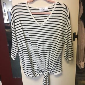 📚 Time and Tru tie-front striped sweater